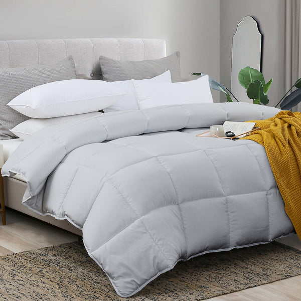 L LOVSOUL Light Gray Down Alternative Comforter - L - LOVSOUL