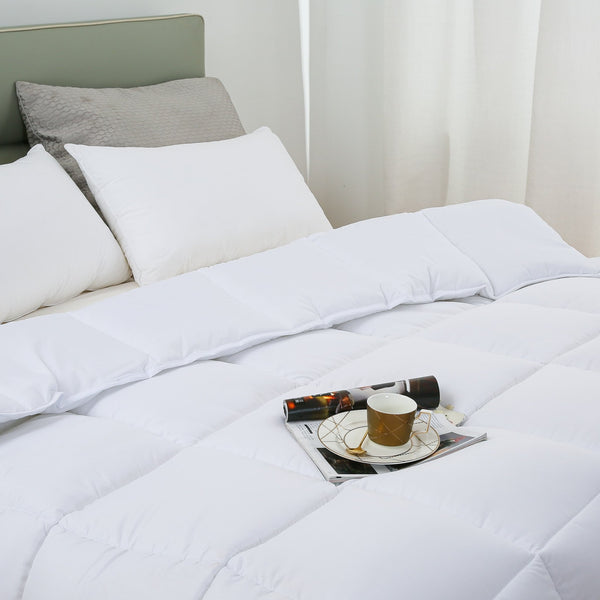 L LOVSOUL White Down Alternative Comforter - L - LOVSOUL