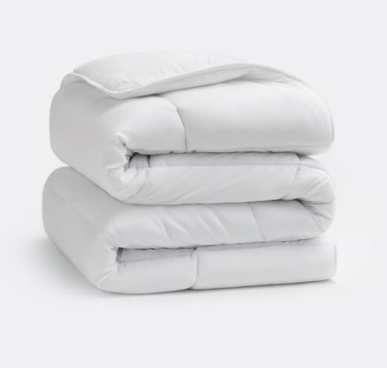 L LOVSOUL White Down Alternative Comforter - L - LOVSOUL